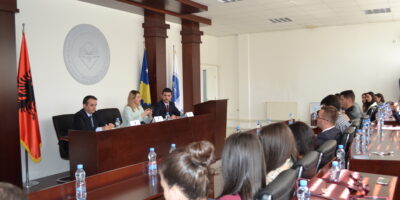 Ministrja Hoxha Mbajti Ligjëratë Para Studentëve Të Fakultetit Juridik