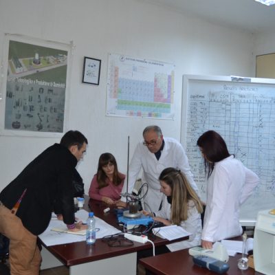 Punëtori Me Ekspertë Ndërkombëtarë Në Laboratoret E FTU-së (tetor 2016)