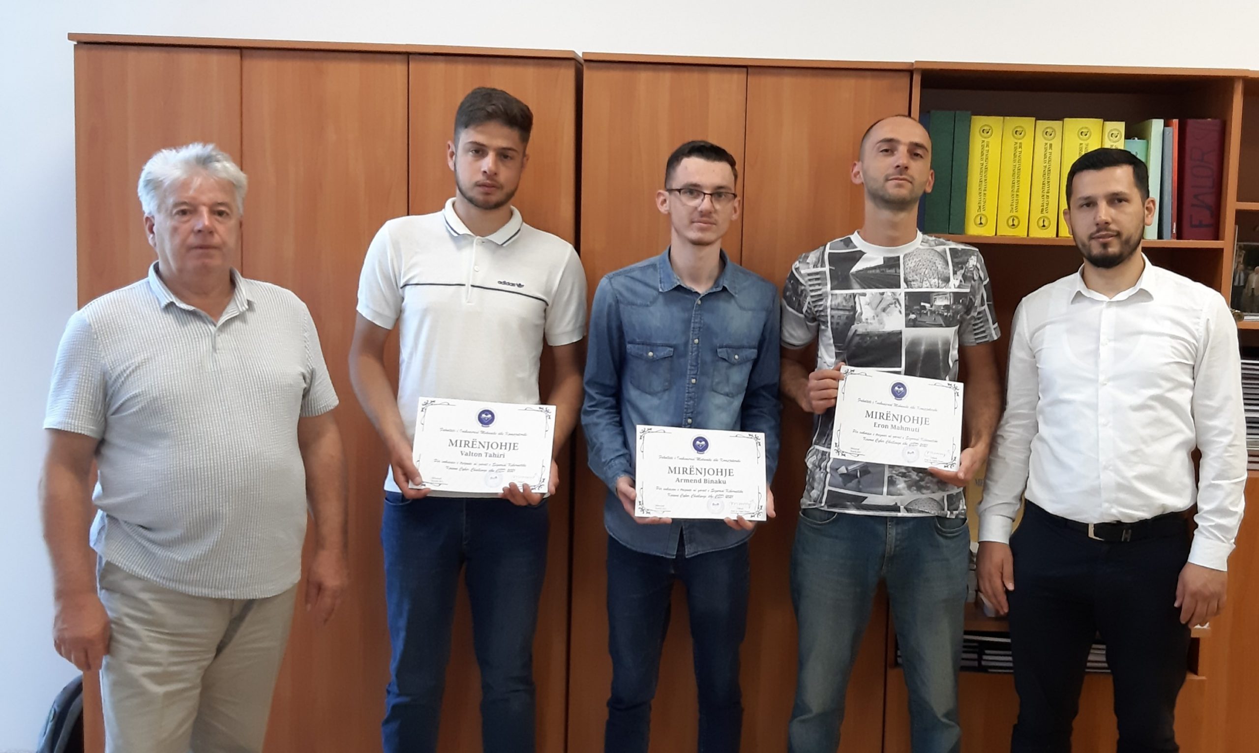 Mirënjohje Për Studentët Që Fituan Vendin E Parë Në Garën Për Siguri Kibernitike