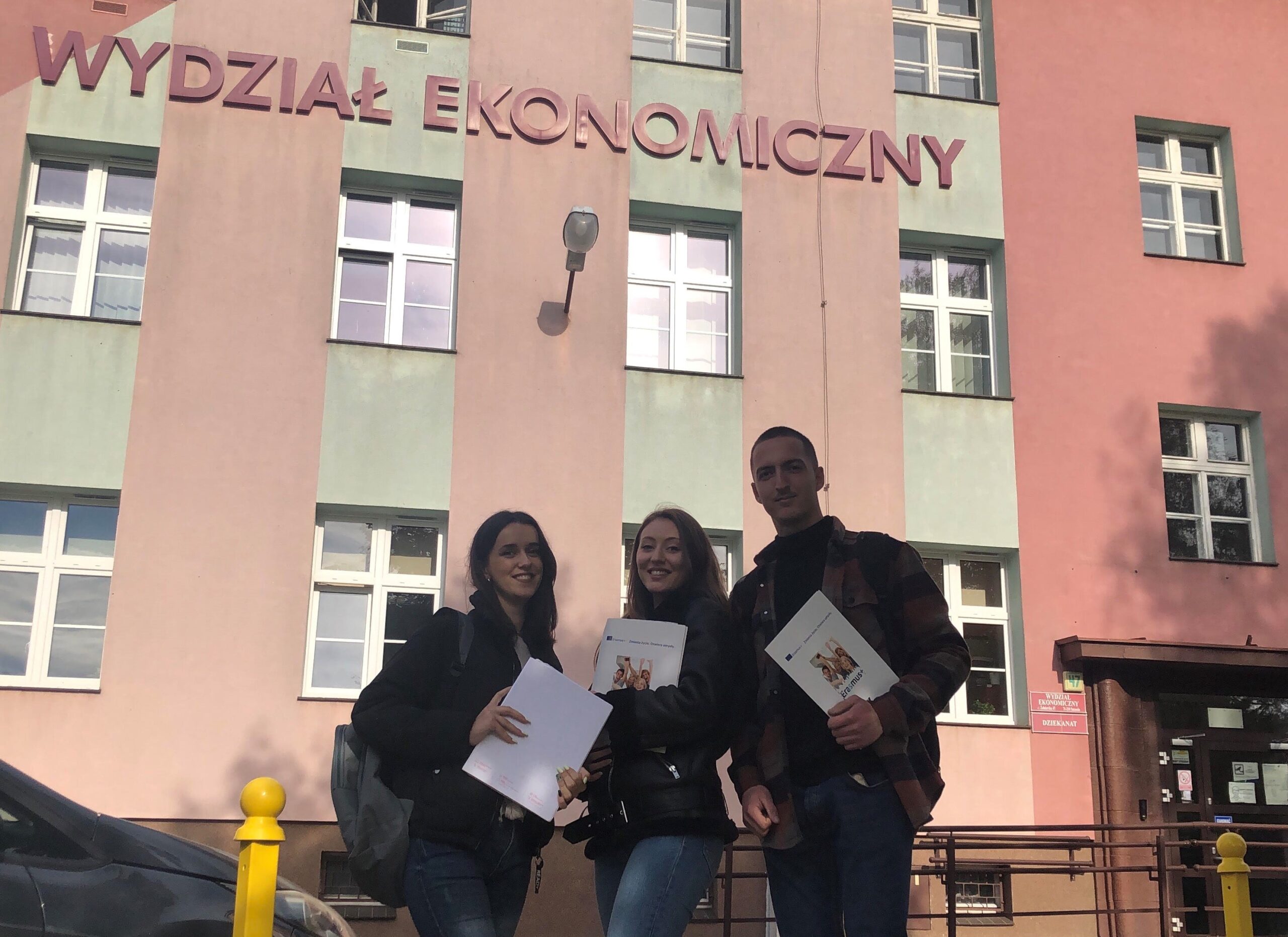 Tre Studentë Të UIBM Vazhdojnë Studimet Në Poloni