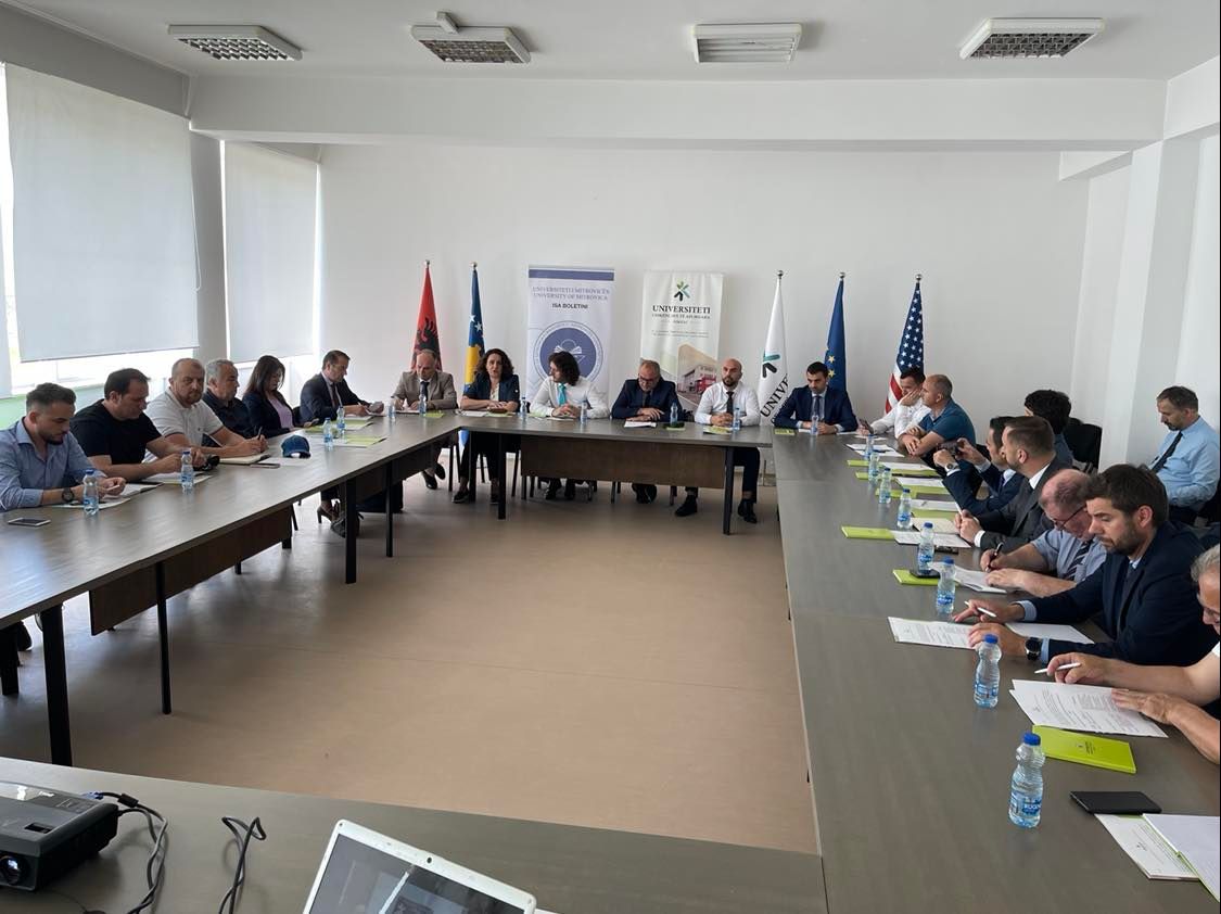 Fakulteti Ekonomik I Universitetit Isa Boletini Mitrovicë Bashkëorganizator I Tryezës Së Rrumbullaktë Shkencore Me Temën “Rritja E çmimeve, Pasojë E Inflacionit Apo Shkëputje E Zinxhirit Furnizues”