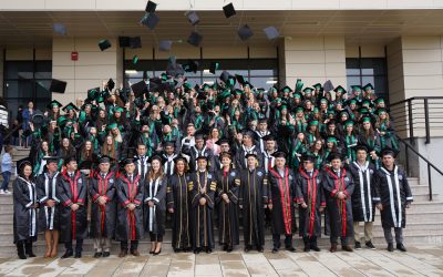 U Mbajt Ceremonia E Diplomimit Për Studentët Që Kanë Diplomuar Në Vitin Akademik 2021/22