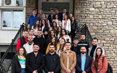 Një Grup Studentët Të Prirë Nga Drejtuesit E Parlamentit Studentor Kanë Vizituar Universitetin “Ukshin Hoti” Në Prizren   