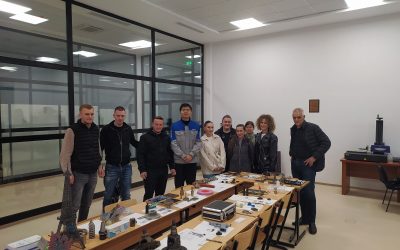 ZHVILLIM PROFESIONAL DHE TEKNOLOGJI MODERNE: EKSPERTI KINEZ VIZITON FAKULTETIN E INXHINIERISË MEKANIKE DHE KOMPJUTERIKE – FIMK