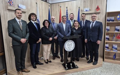 U Miratua Logoja Dhe Flamuri I Konferencës Së Rektorëve