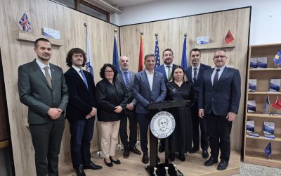 U Miratua Logoja Dhe Flamuri I Konferencës Së Rektorëve