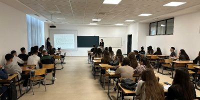 Ligjëratë Interaktive Me Përfaqësuese Të Trust Real Estate Në Fakultetin Ekonomik